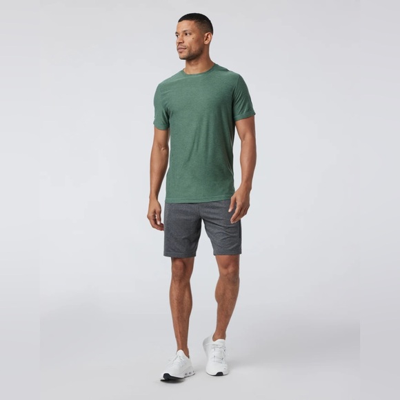Vuori Other - Vuori /Sunday Performance Short 8"Charcoal Heathe Color
